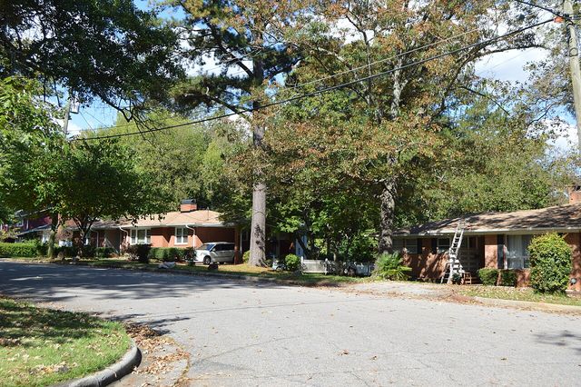Martin Street at Sherrybrook Drive, Battery Heights Historic District