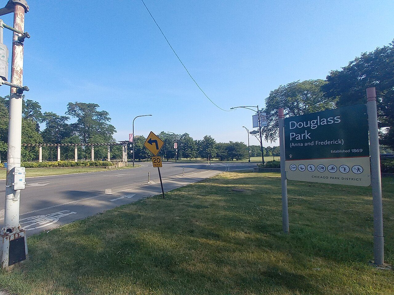 Sacramento Drive at Douglass Park