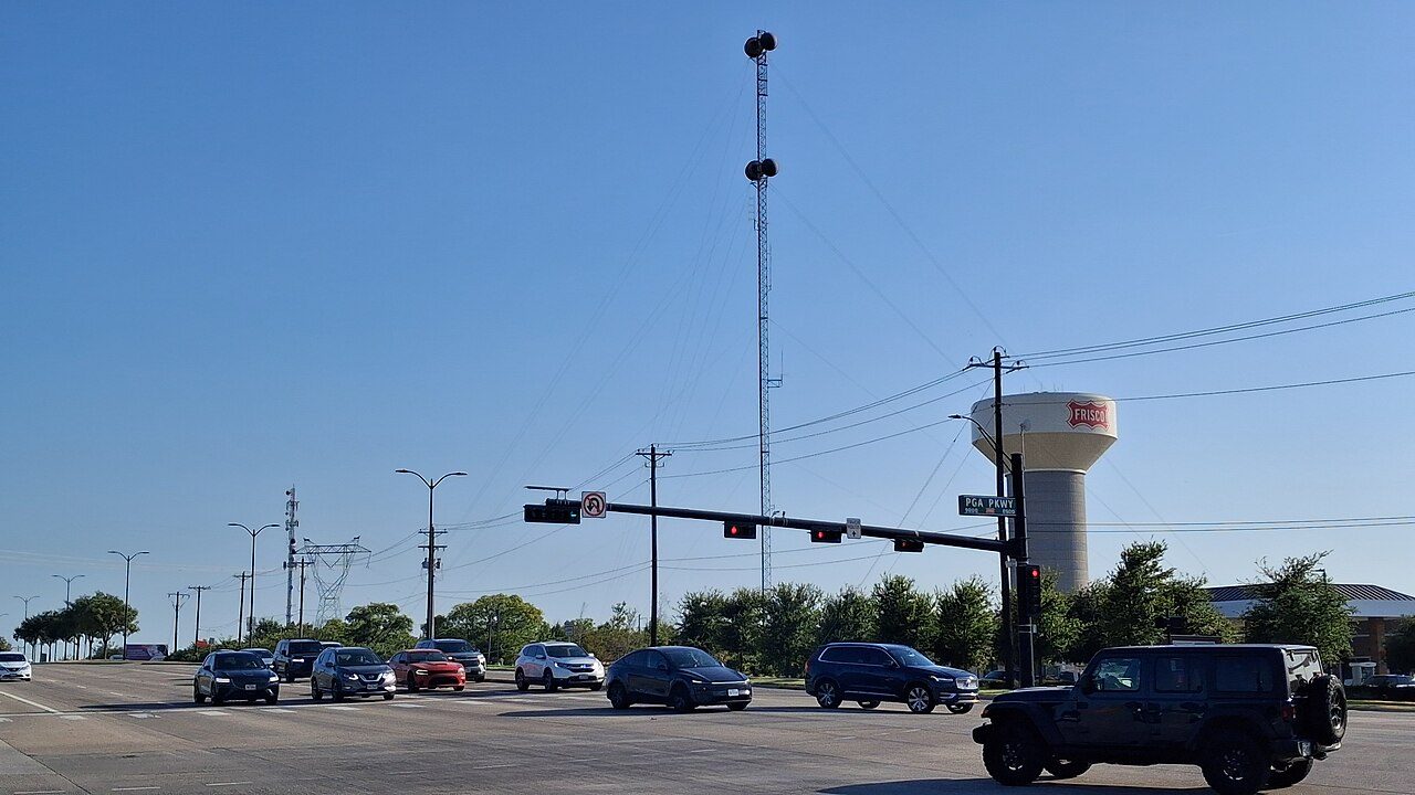 Water tower and antennas on Preston Road, Frisco