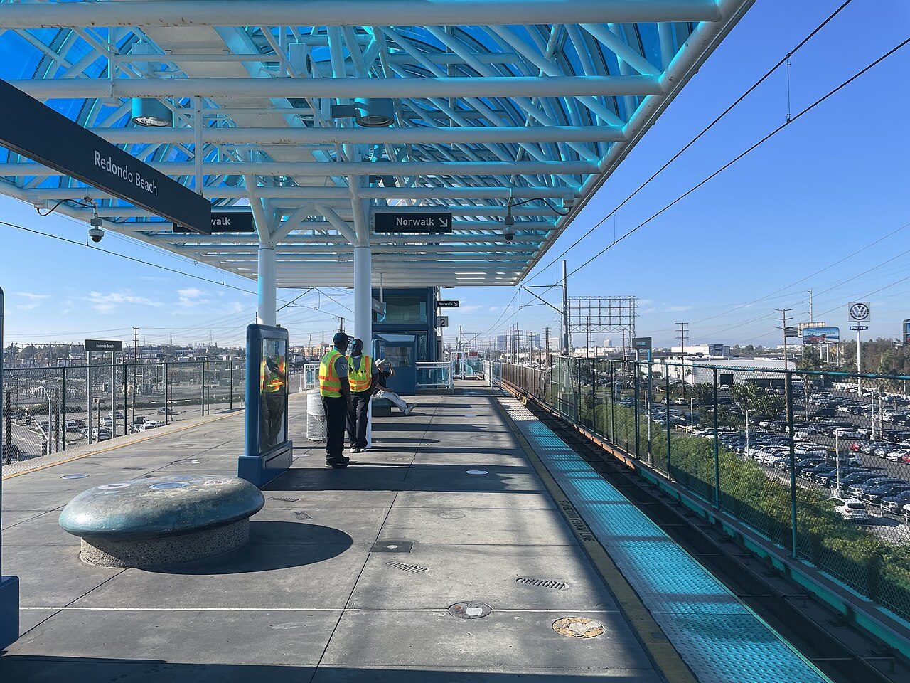 Redondo Beach station platform