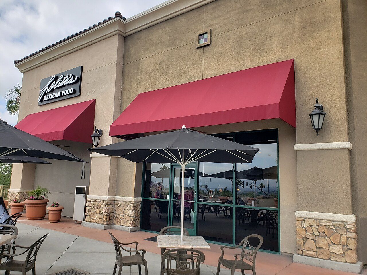 Exterior of Lolita's Sunbow in Chula Vista