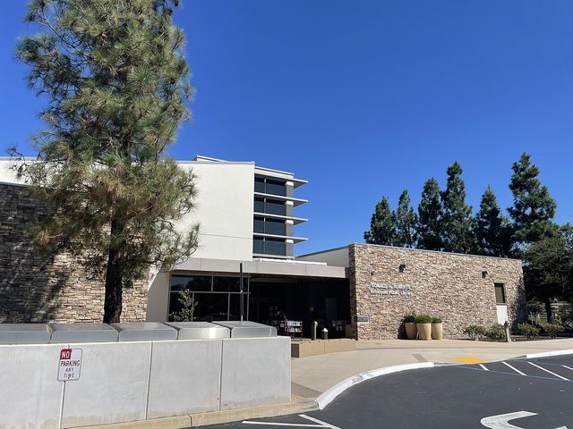 Ronald H. Roberts Temecula Public Library exterior