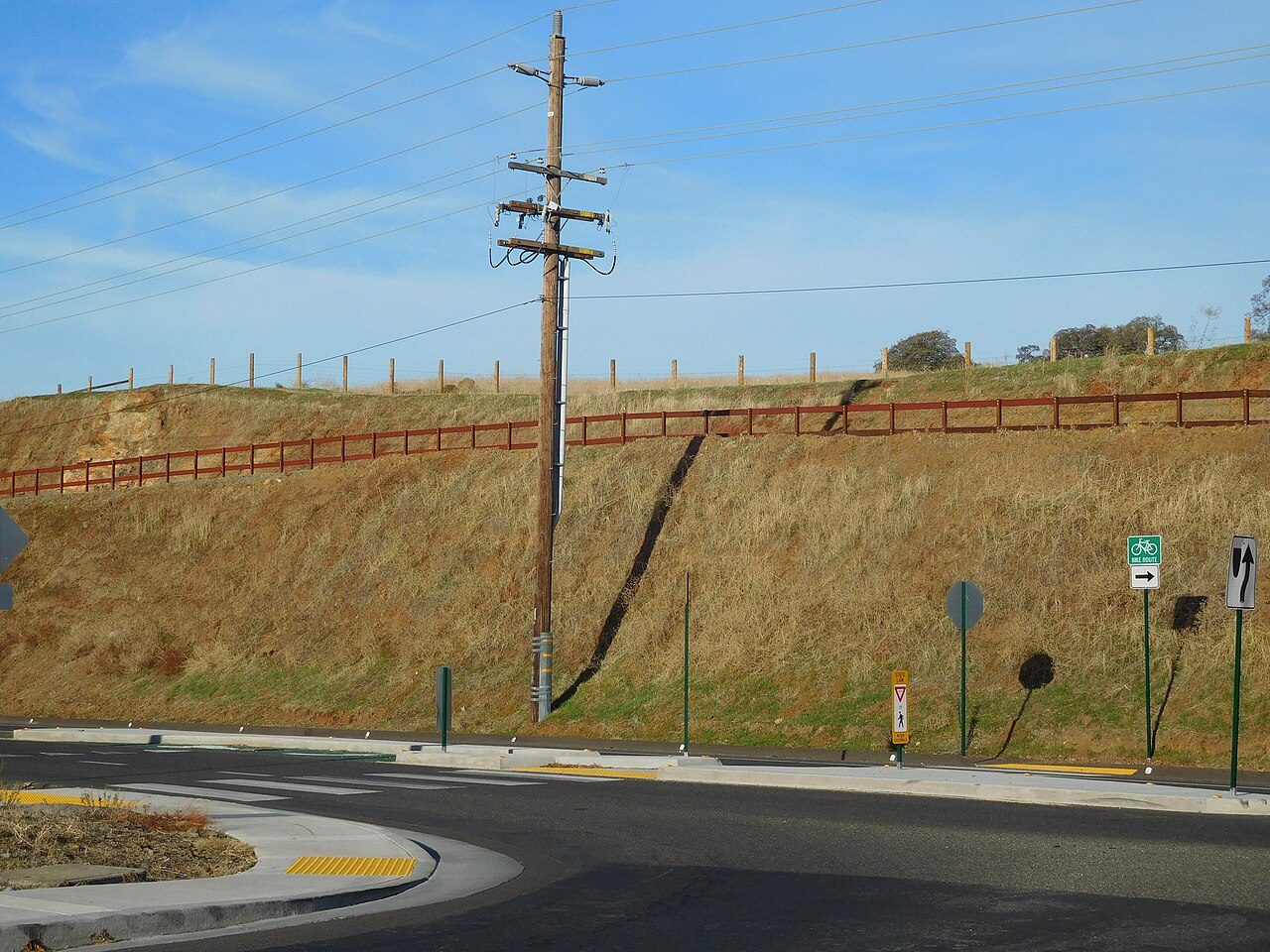 E. Natoma Street, Folsom