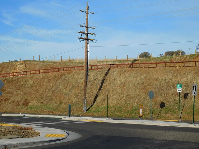E. Natoma Street, Folsom