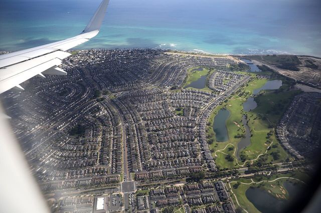 Ocean Pointe neighborhood buildings and Hoakalei Country Club